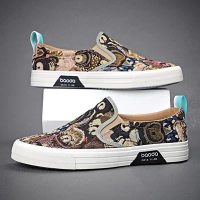 Men Shoes Spring Fashion Canvas Casual Shoes Man Trend Bear Print Flat Skate Young Male Slip-on Loafers Shoes for Men