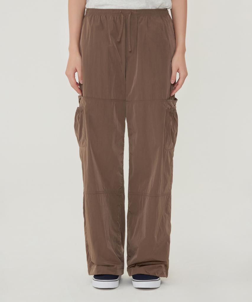 COVERNAT WOMAN Fluid Cargo Pants Chocolate