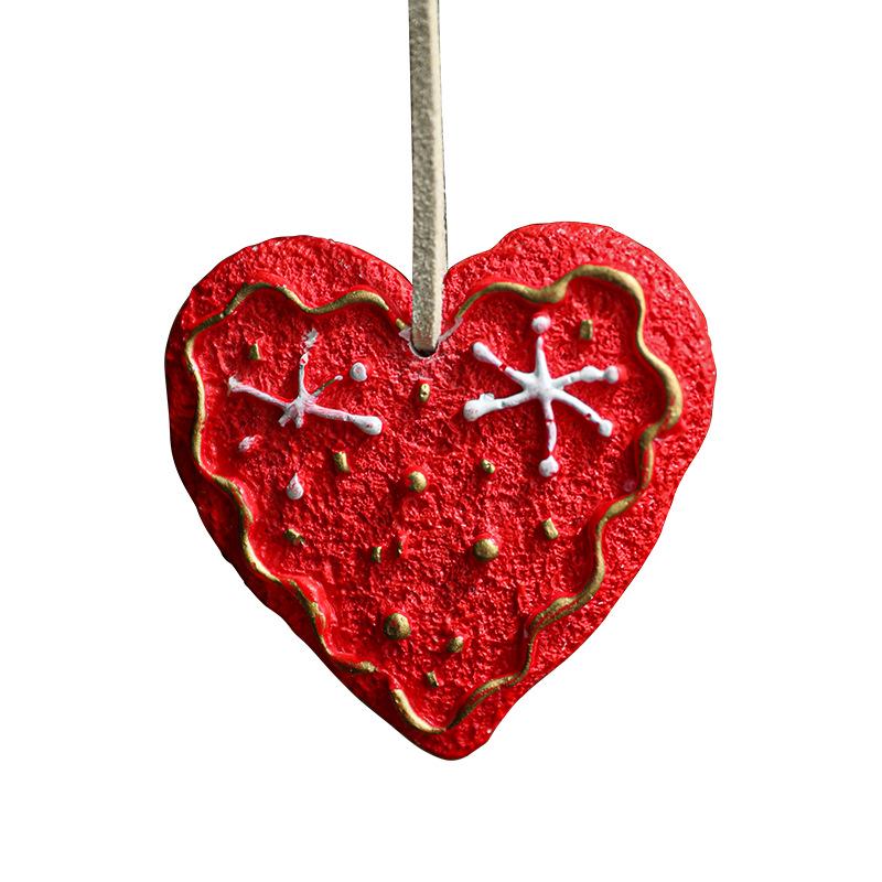 Retro Hand-Painted Resin Christmas Ornaments: Snowflake, Heart, and Star Decor.