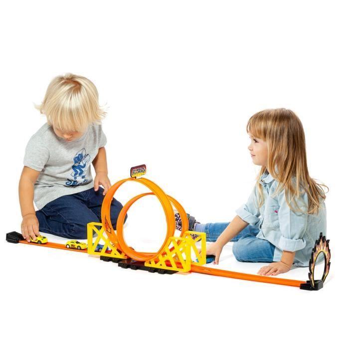 MOLTO - Circuit Molto Ultimate avec 2 loopings et deux voitures