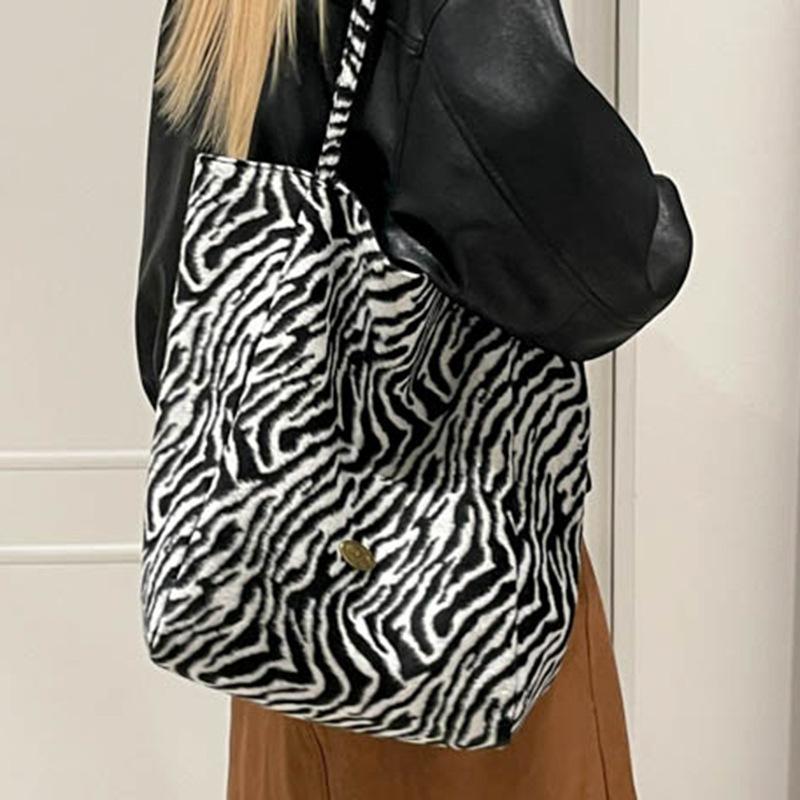 New Niche Leopard Print Canvas Bag Casual Large Capacity Double-sided Shoulder Bag Women's Commuter Tote Bag