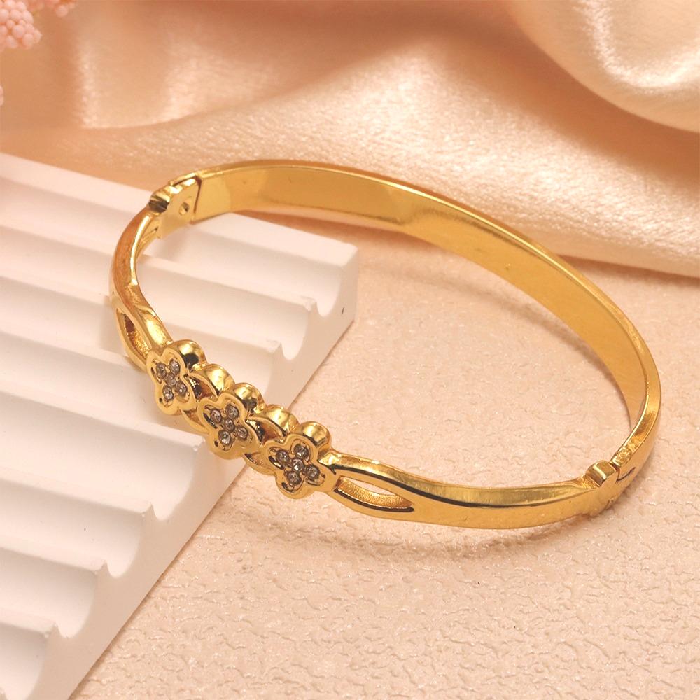 Elegant Gold Plated Stainless Steel Bangle Openwork Zircon Flower Design High-Quality Women's Fashion Bracelet
