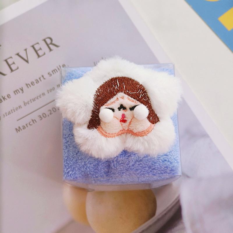 

Creative Cartoon Crying Doll Towel Souvenir - Children s Gift. PVC Gift Box Size 7*7*5cm