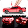 Maßstab 1/32 Dodge Hellcat Challenger Diecast Metall Rückzug Modellauto Hellcat mit Sound und Licht Hellcat Auto Spielzeug Geschenke für Kinder ab 3 Jahren