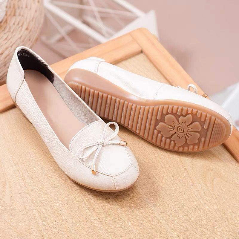 

beef tendon sole mother shoes non-slip soft sole casual middle-aged and elderly single shoes bow middle-aged spring and autumn leather shoes 40 белый