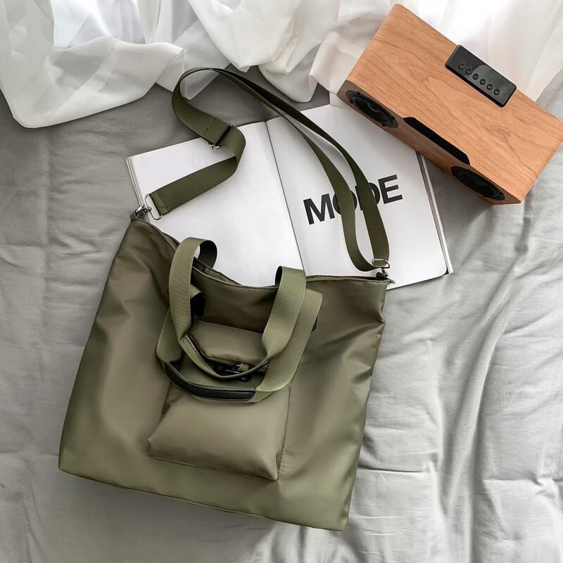 

Portable Shoulder Travel Bag
