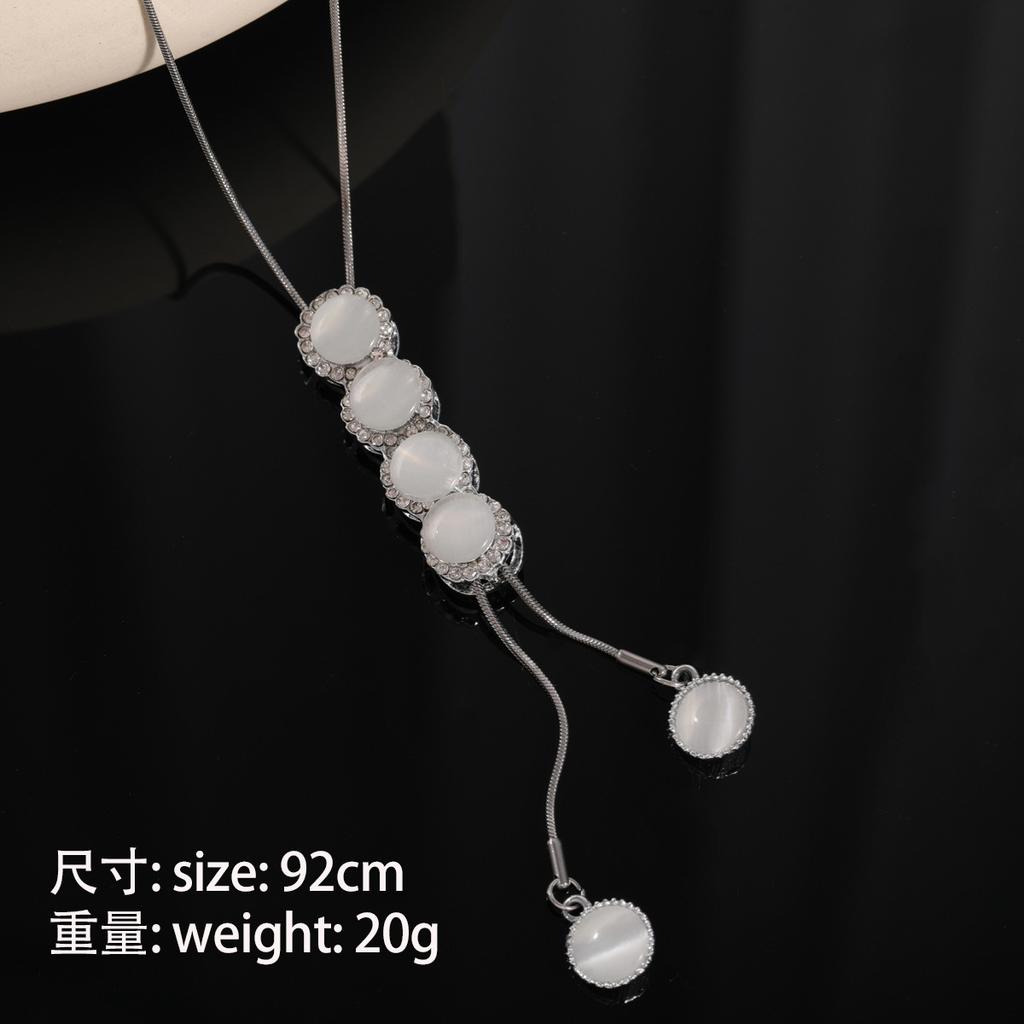 High-end adjustable sweater chain, new long necklace in autumn and winter, light luxury, fashionable and versatile, direct sales