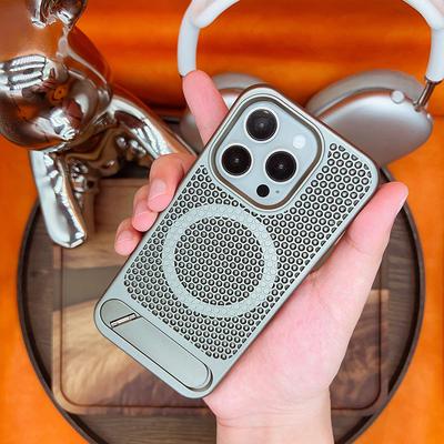 The Honeycomb Vent Holes Are Suitable for The IPhone 14promax Phone Case, IPhone13 Magnetic 12 Stand 14 Full Cover Shell
