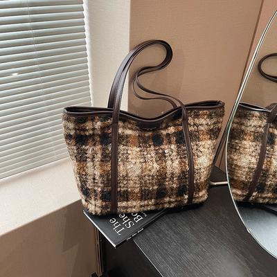 Autumn and Winter Large-capacity Woolen Bag Women's New Commuting Versatile Shoulder Bag Going Out To Work Tote Bag