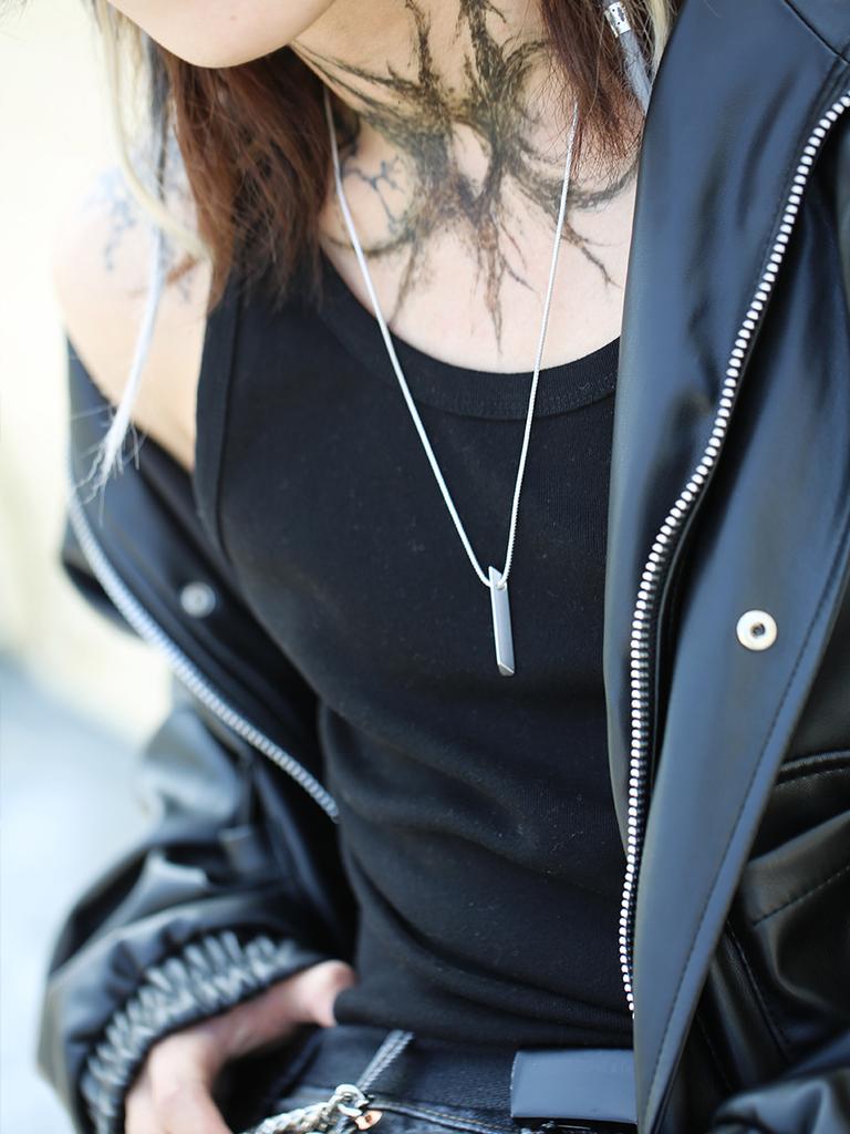 Shoveoff Svn-341 Simple Silver Bar Necklace