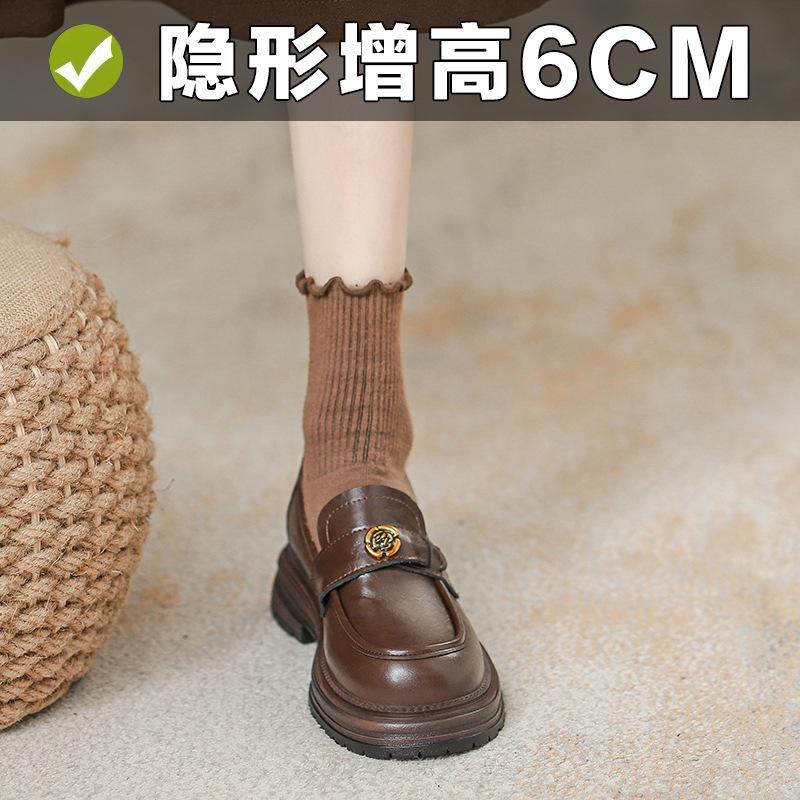 

Inner height increase 6CM retro pleated camellia buckle with thick heel thick sole small leather shoes single shoes women 32 чорний