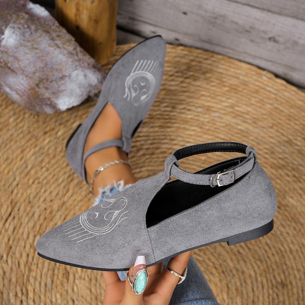 New Korean Version Trend Embroidered Lazy Tide Shoes Pointed Muller Doudou Shoes