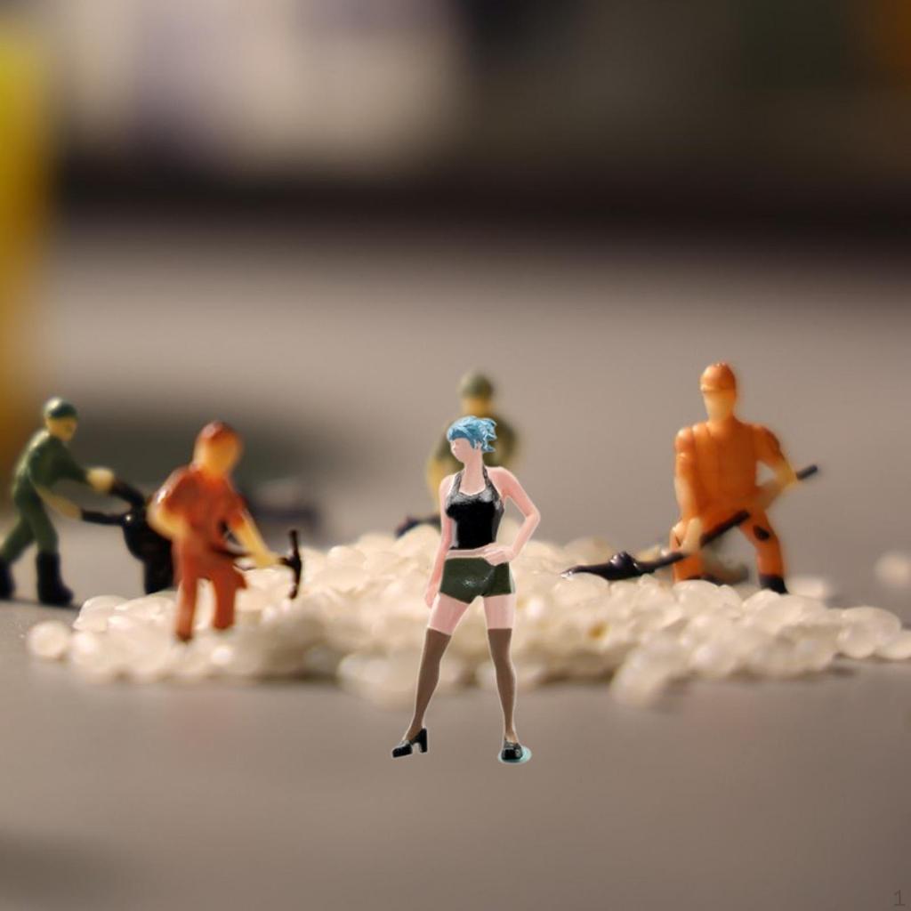 1/64 Girl Figure Tiny People Ornament Mini Doll Handpainted for DIY Projects Accessory Diorama