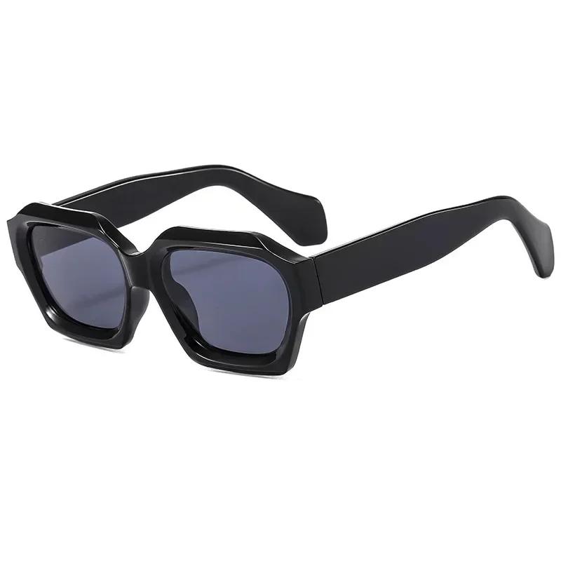 New Square Sunglasses Women Men Cool Designer Colorful Sun Glasses Plastic Frame Outdoor Eyewear UV Protection