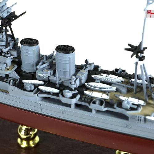 Platz Waltersons 1/700 WWII Royal Navy Battlecruiser Hood (Full Hull) Finished Model
