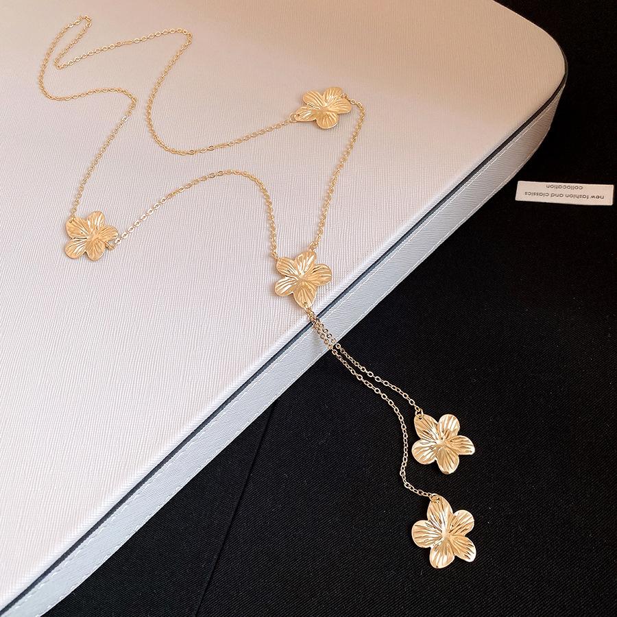 Metal Flower Pendant Tassel Clavicle Chain Necklace Exquisite Jewelry Wholesale