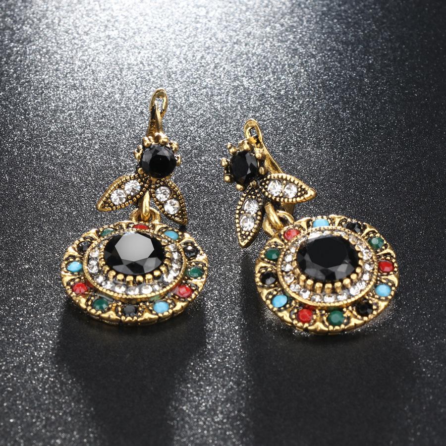 Europäischer und amerikanischer ethnischer Stil buntes Armband exquisite Ohrringe