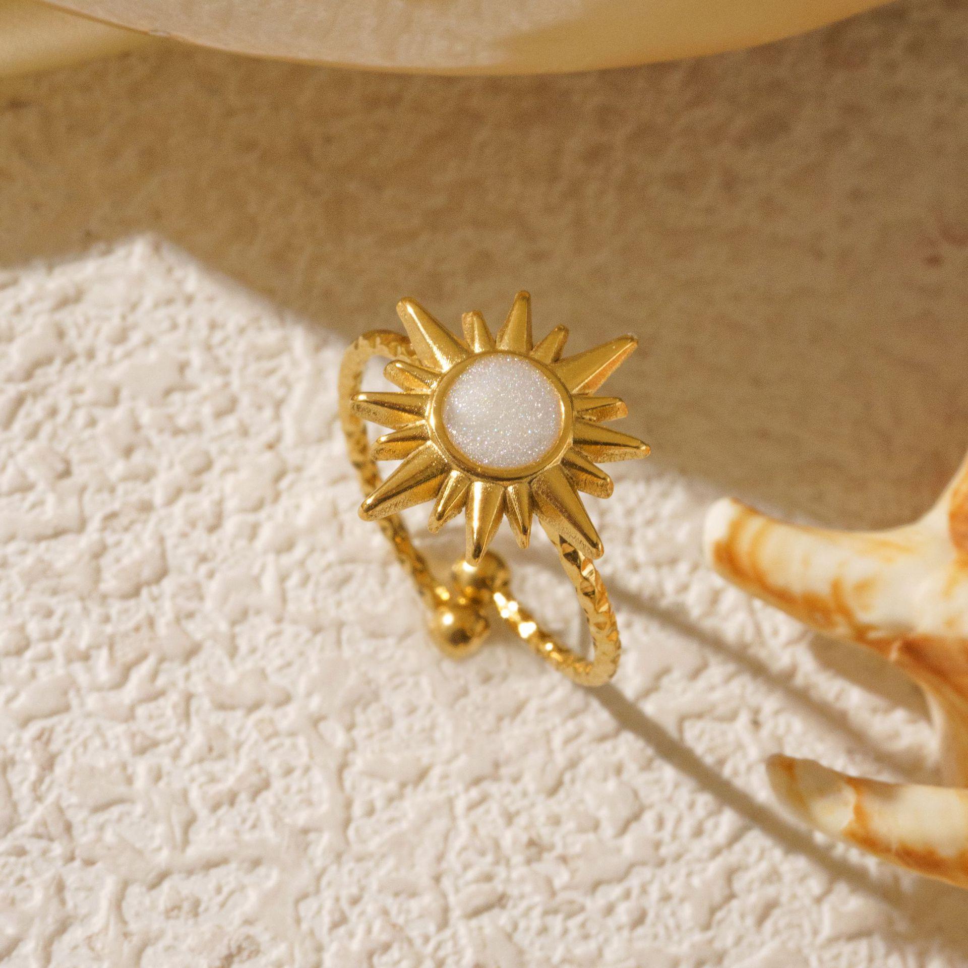 Elegant High-Grade Stainless Steel Gold Enamel Ring - Cute, Textured Birthday Gift