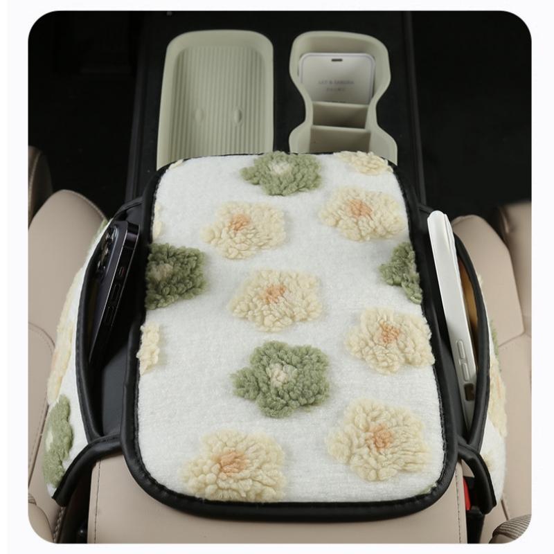 1Pcs Automobile Interior Decoration Cute Car Armrest Box Plush Cover Cushion Warm Center Console Arm Cover Pads