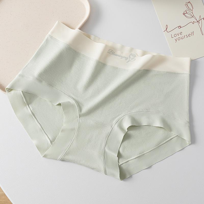 

Women s Spring and Autumn Color Nude Sense No Trace 10A Antibacterial Middle Waist Triangle Briefs XL світло-зелений колір