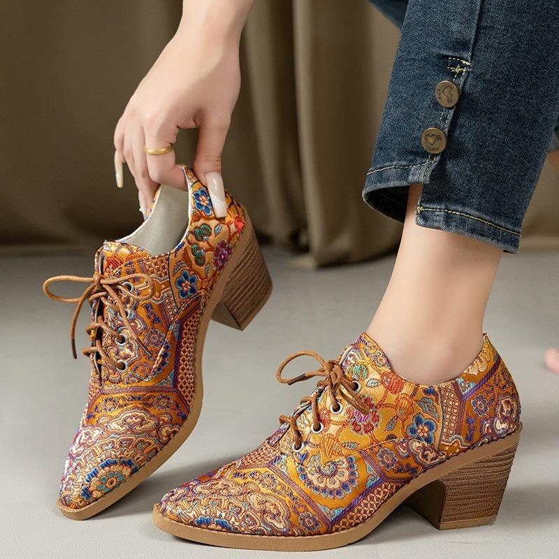 New Style Shoes: Large-sized Pointed-toe Lace-up Single Boots for Women, Lace-up Thick-heeled Ankle Boots for Women