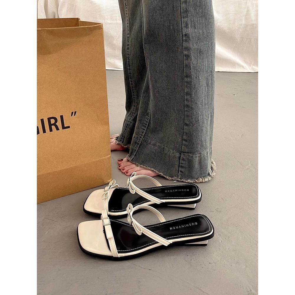 Beautiful temperament cool slippers women's summer high sense outer wear fashionable new go out flat silver slippers