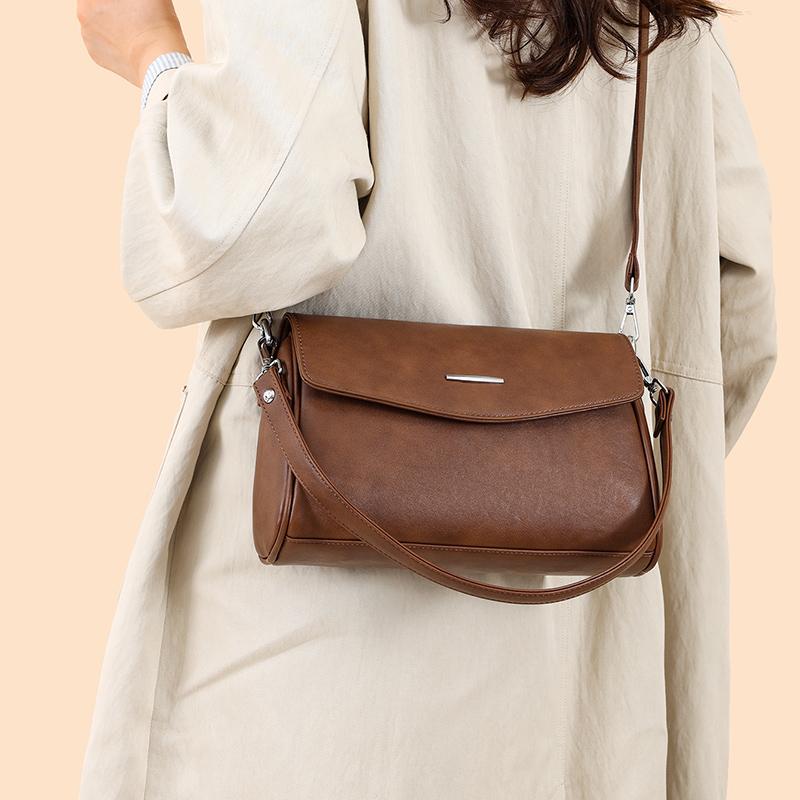 Women's Large Capacity Shoulder Bag Underarm Bag