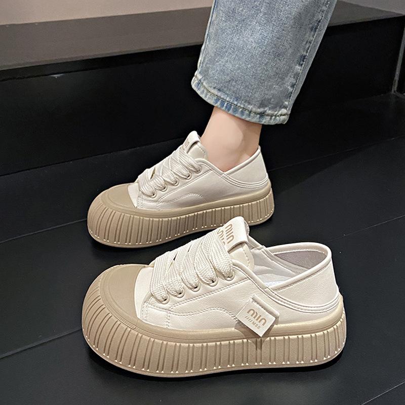 New muffin thick-soled little white shoes women's versatile niche board shoes women's 2025 popular spring and autumn height increase casual sports s
