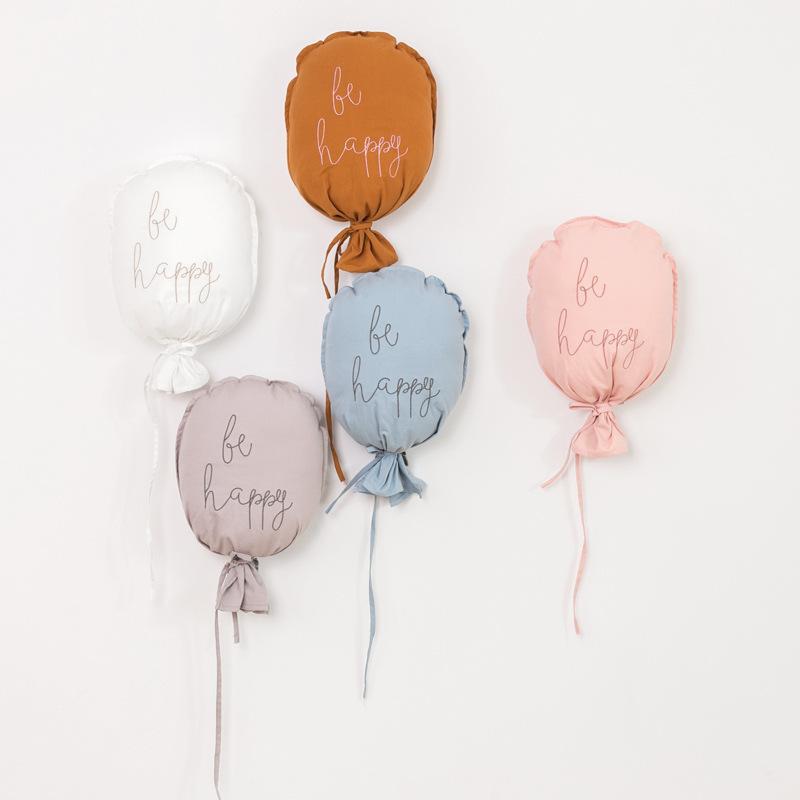 Ornements suspendus muraux style nordique mignons en forme de ballon Coton Coussin en forme de ballon Chambre de bébé Chambre de princesse Décor mural