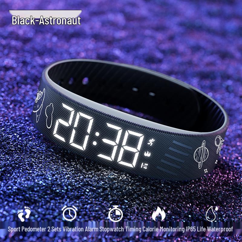 Smartwatch Sport for Girls: Pedometer, Vibration Alarm, Waterproof Multifunctional Bracelet