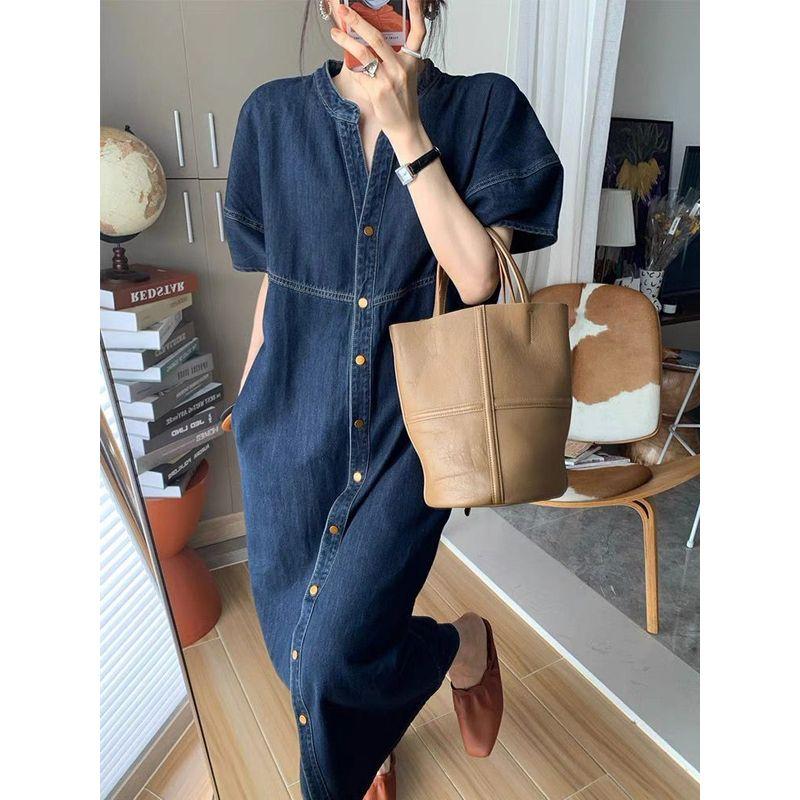 

Платье джинсовое женское летнее новое большого размера с круглым вырезом на пуговицах, скрывающее живот и стройнящее фигуру типа «груша», средней длины, юбка длинная White T-Shirt M