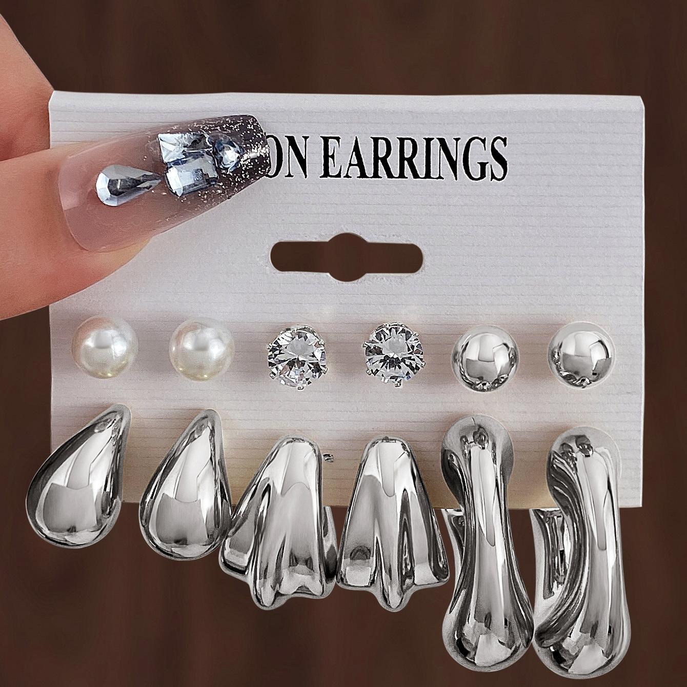 

6 Pairs Chunky Gold Plated Waterdrop Hoop Earring Set For Women Minimalist Smooth Circle Drop Earring Jewelry
