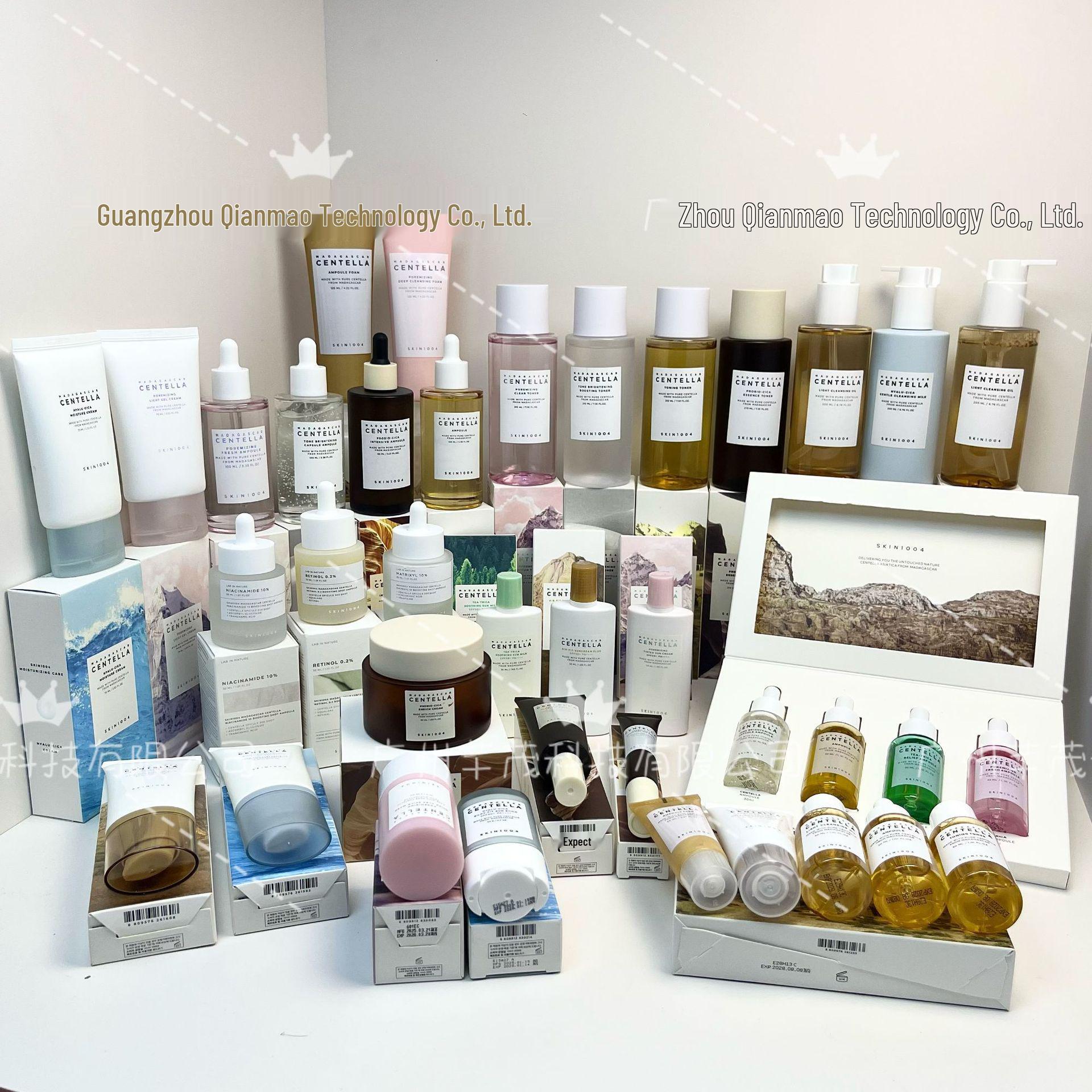 

Набор средств для ухода за кожей SKIN1004 с центеллой азиатской и чайным деревом: Очищающая пенка, Ампула, Эссенция, Крем для век, Крем для лица, Розовый стик, La Roche-Posay Blue Sunscreen
