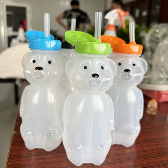 Yousheng 230ml Plastic Bear Bottle Cup with Flip Top Lid Mini Bear Shape Jar Empty Coffee Beer Drink Container for Juice Candy Milk Storing Dispensing