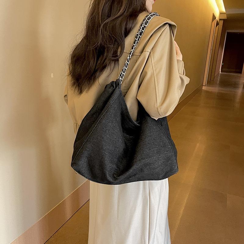 Large capacity denim bag women's lightweight new college student class shoulder bag chain tote bag