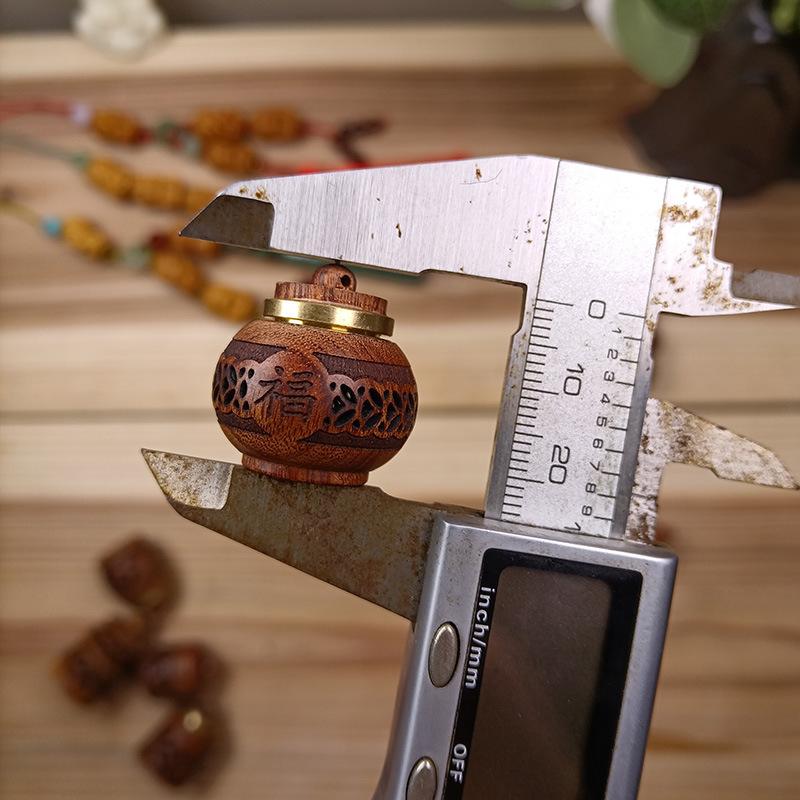 Wood Hollow Carved Aromatherapy Bottle Mini Vase Pagoda Car Hanging Decoration Fragrance Diffuser Bottle Sealed Jar Pendant
