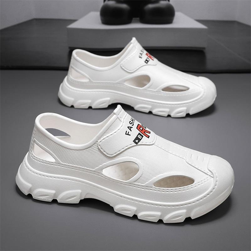 Summer new men's hole shoes breathable light hollowed out mountaineering wading thin sandals soft sole comfortable travel shoes