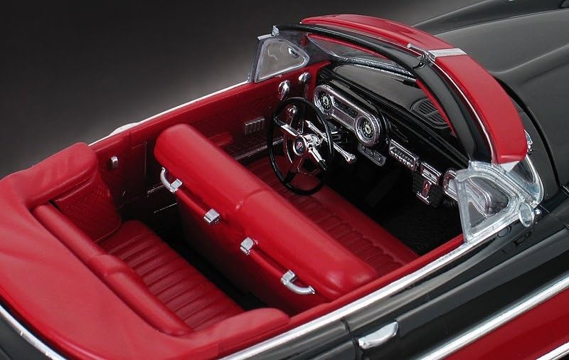 Platz Moebius Model 1/25 Scale 1952 Hudson Hornet Convertible Plastic Model MOE1204 (Car)