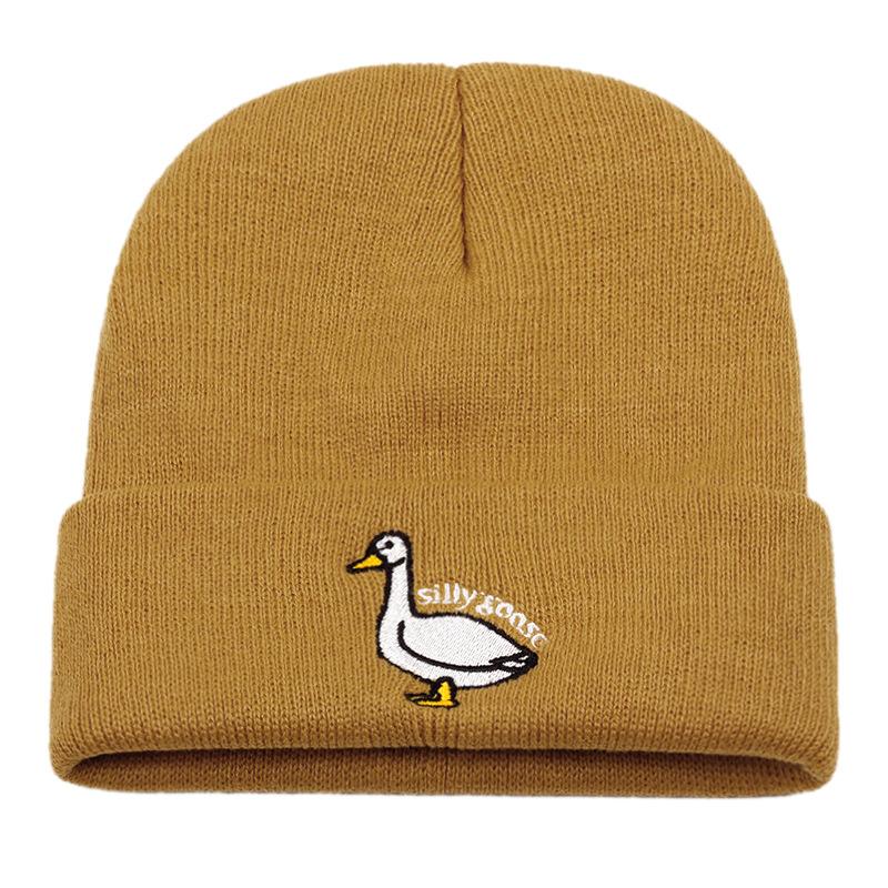 Dumb Goose Embroidered Knitted Hat for Men and Women, Warm In Autumn and Winter, Portable and Comfortable Outdoor Knitted Hat