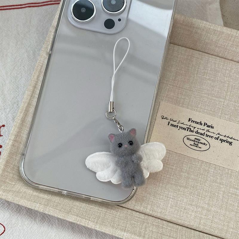 Cartoon Flocking Cat Pendant Keychain Y2K Butterfly Wings Key Ring For Women Girls Cute Camera Bag Pendant Decoration Gifts