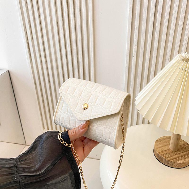 

Chic Retro Small Square Bag With Soft Pu Material Perfect For Daily Outfits білий