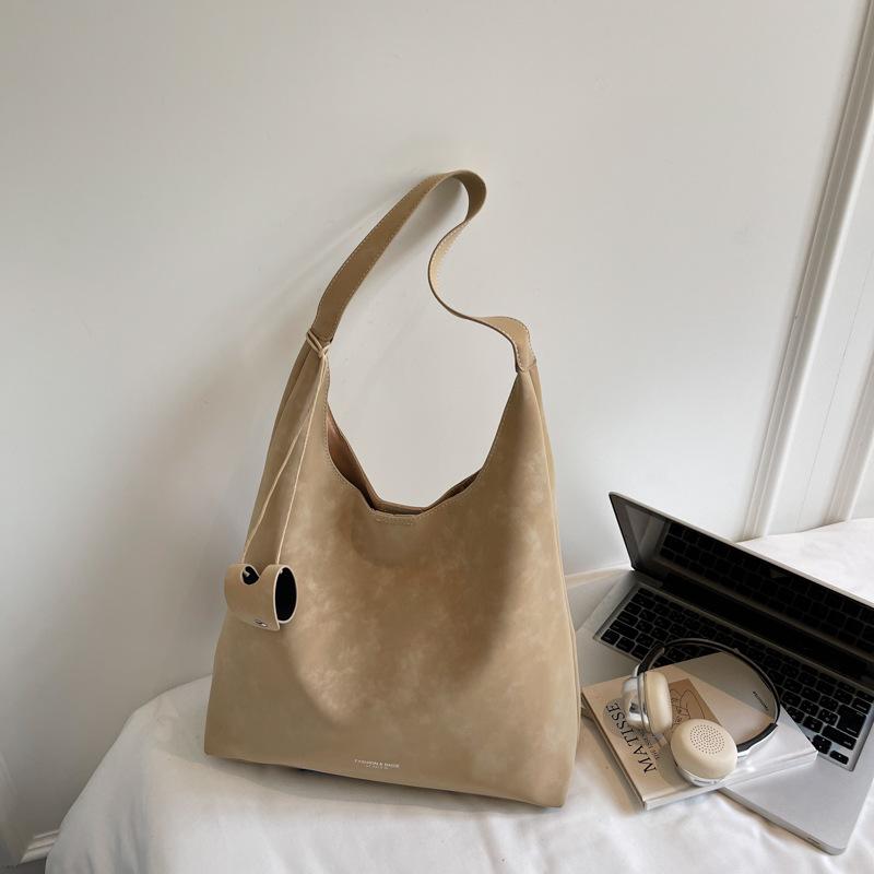 

Сумка большой вместимости женская 2025 новая осенняя ретро мода сумка через плечо нишевый зарубежный стиль сумка-тоут для поездок хаки