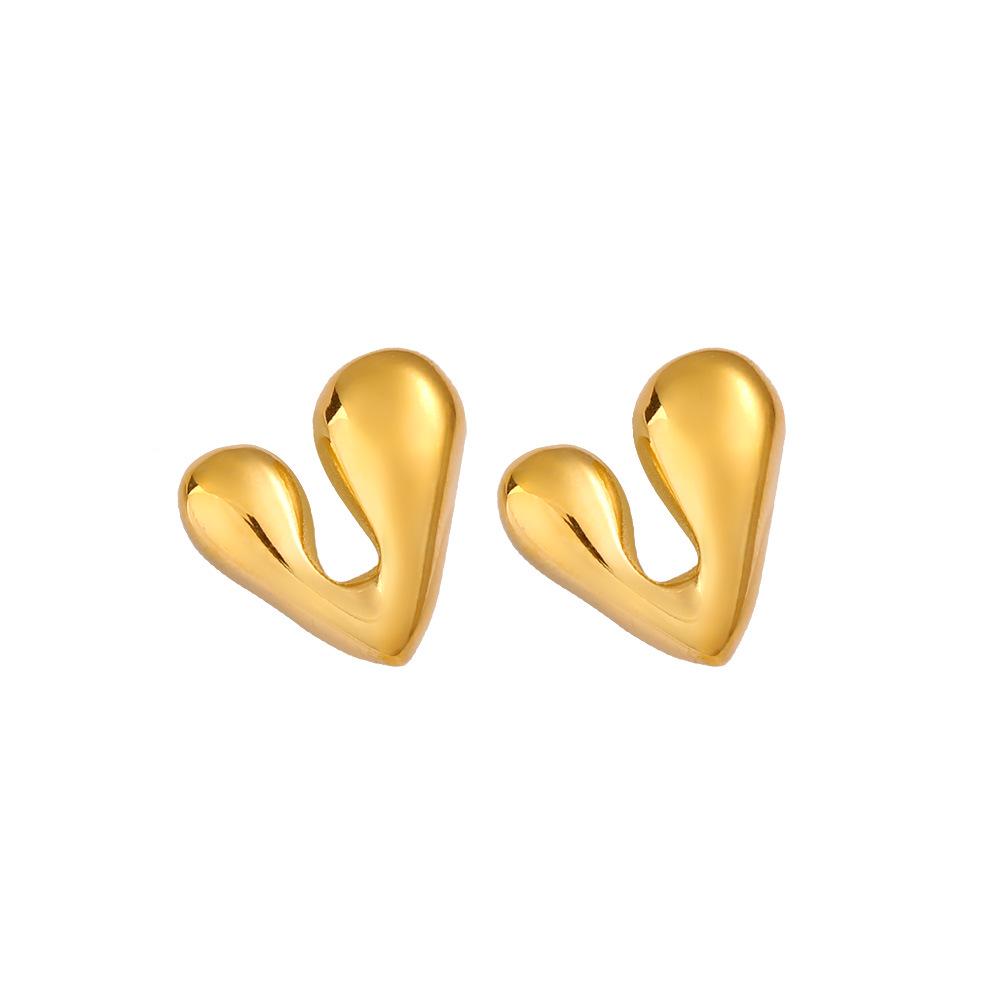 Gold Heart-Shaped Stud Earrings for Women - Trendy, Versatile, and Stylish Fashion Accessory золотой