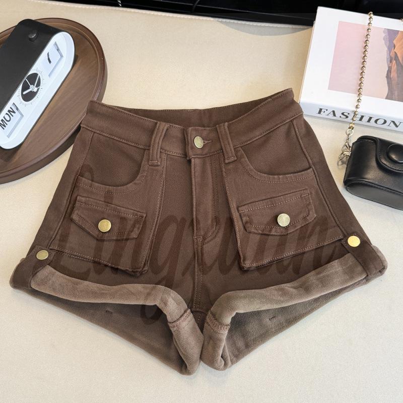 Autumn/Winter Plus Velvet High-Waisted Slimming A-Line Denim Shorts with Rolled Hem and Cargo Style Medium