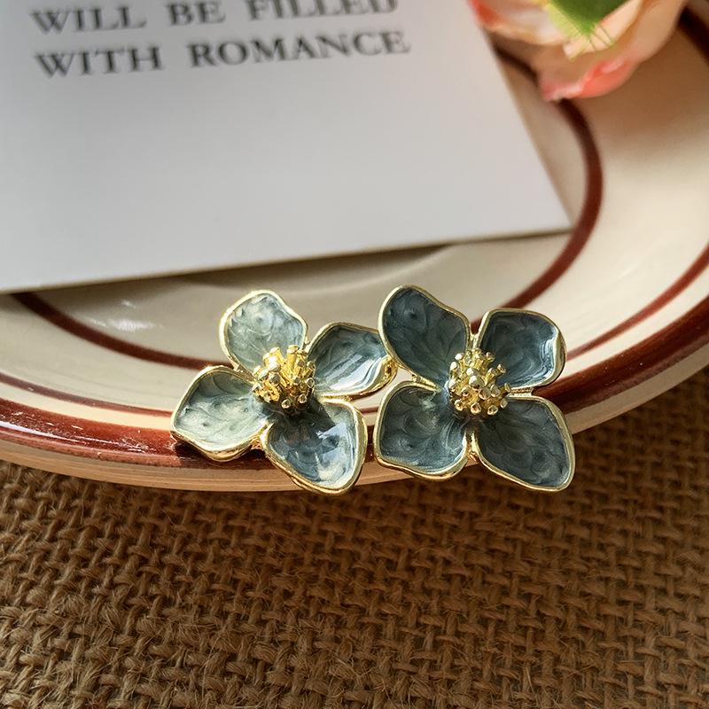 Dark Green Glitter Lily Flower Enamel Earrings: French Retro Style