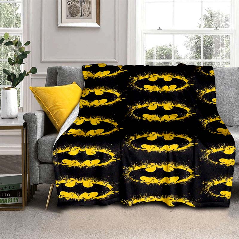 

3D Printed Batman Logo Flannel Blanket, Lightweight Polyester Comfort Blanket, Suitable for Beds, Sofas, and Home Decor 75x90cm