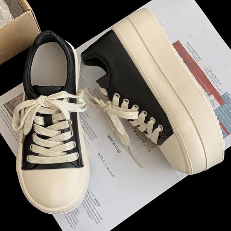 Fashion Height Increasing Thick Women Shoes 2025 Spring New Fashion Commuting Retro Casual Sports Board Shoes Women Sneakers