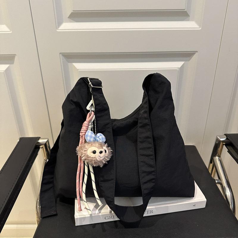 

High school students class canvas bag women s new armpit bag women s versatile shoulder handbag women Without pendant чёрный