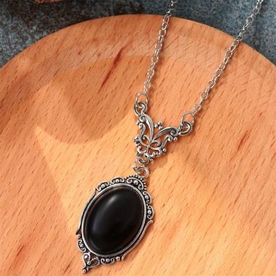 Gothic Black Bow Pendant Necklace Inlaid Black Faux Crystal Fashionable Accessory For Daily Or Party Occasions