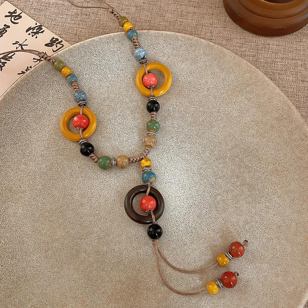 2025 Bohemian Ethnic Choker: Light Luxury Clavicle Necklace for Women